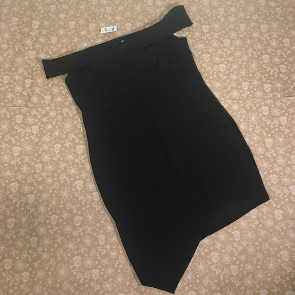 Asymmetrical Off Shoulder Dress Charlotte Russe - Picture 4 of 8